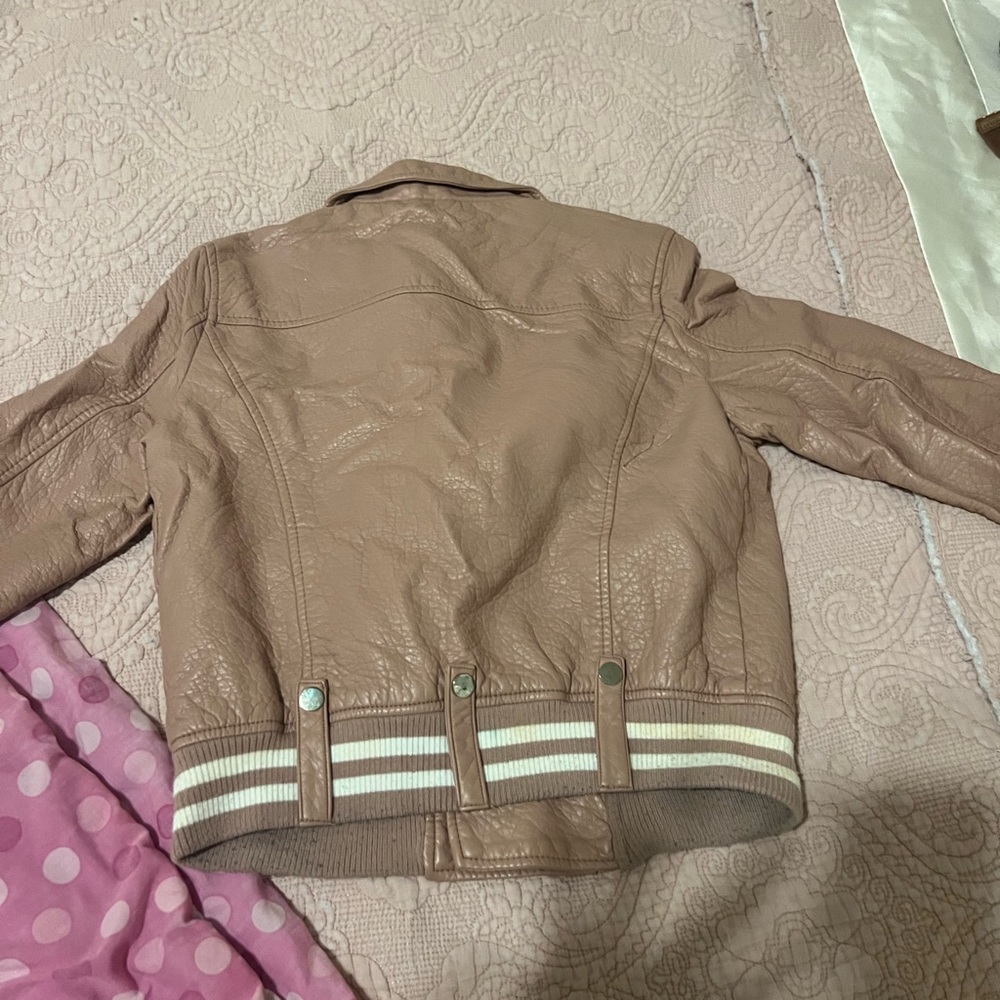 Leather jacket - Picture 2 of 2